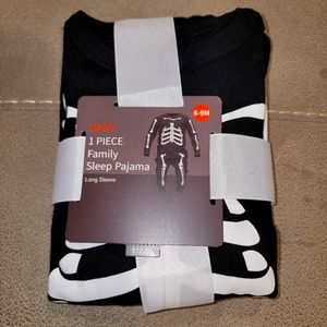 Size 6-9 Month Skeleton Halloween Pajama